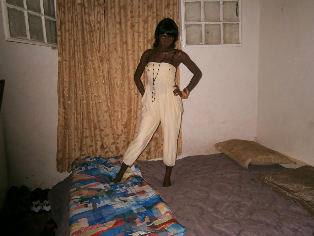 25P West african pussy 2