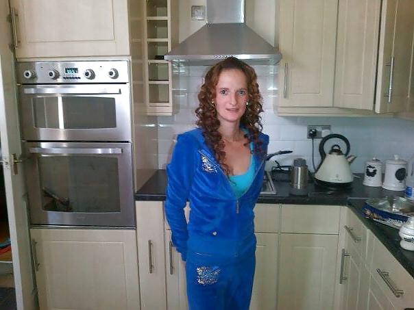 11P Skinny Chav mom aged 26 from Hull British , English, UK
