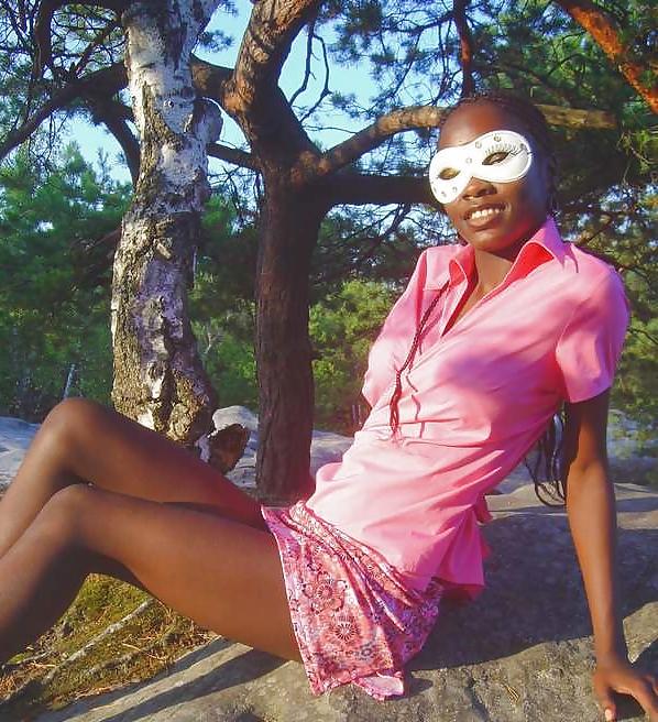 25P African Wife#13