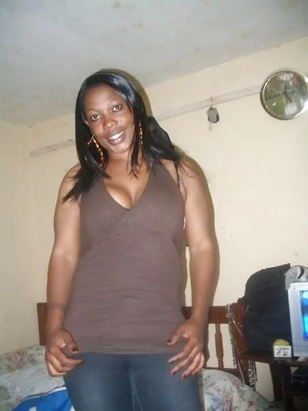 25P Ann from Kenya sweet and young african pussy