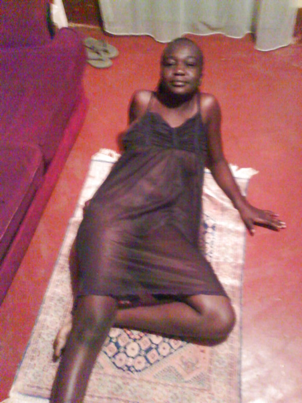 25P Janis 19 years from Kenya Africa, so hot fucking girl