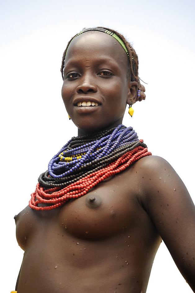25P African Tribes 04