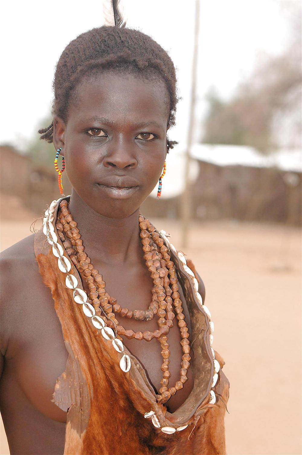 25P African Tribes 04