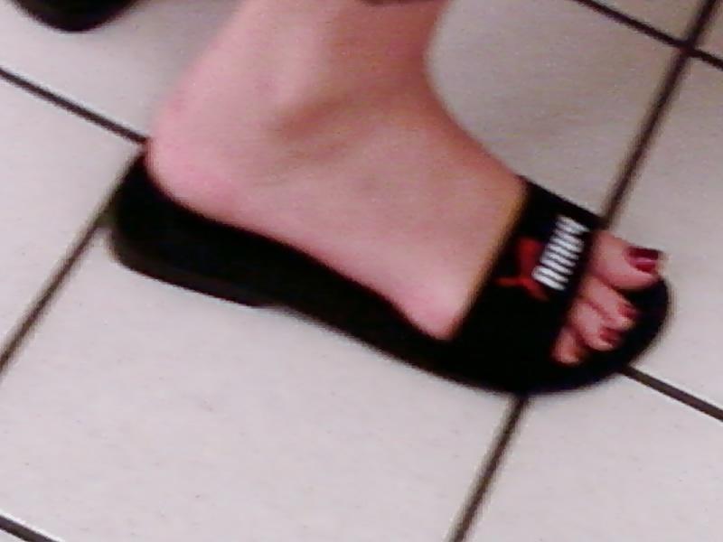 25P Candid Feet From South Africa