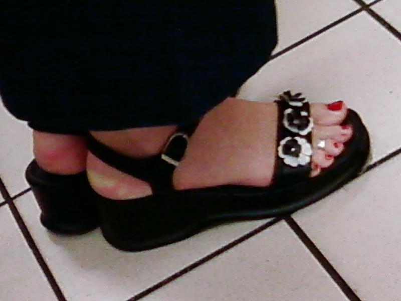 25P Candid Feet From South Africa