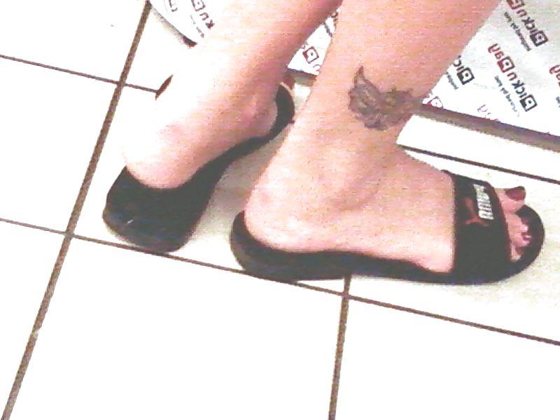 25P Candid Feet From South Africa