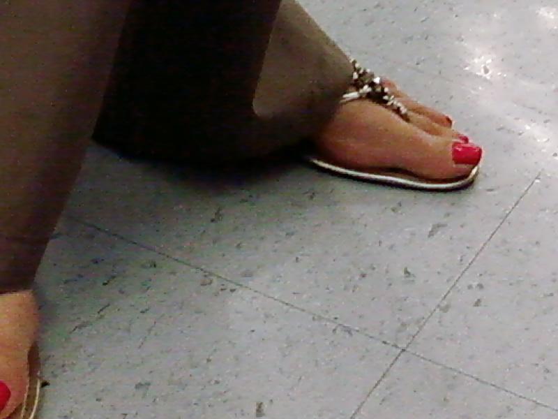 25P Candid Feet From South Africa