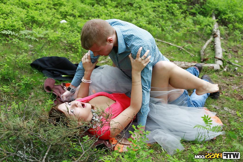 15P European redhead Mila Snow giving outdoor bj before hardcore cum eating