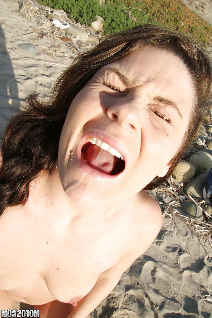 16P Frisky amateur Audrina Ashley gets shagged and facialized outdoor