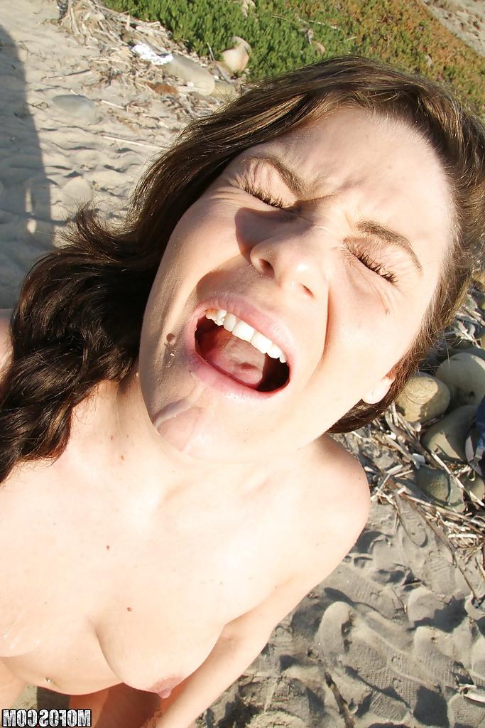 16P Frisky amateur Audrina Ashley gets shagged and facialized outdoor