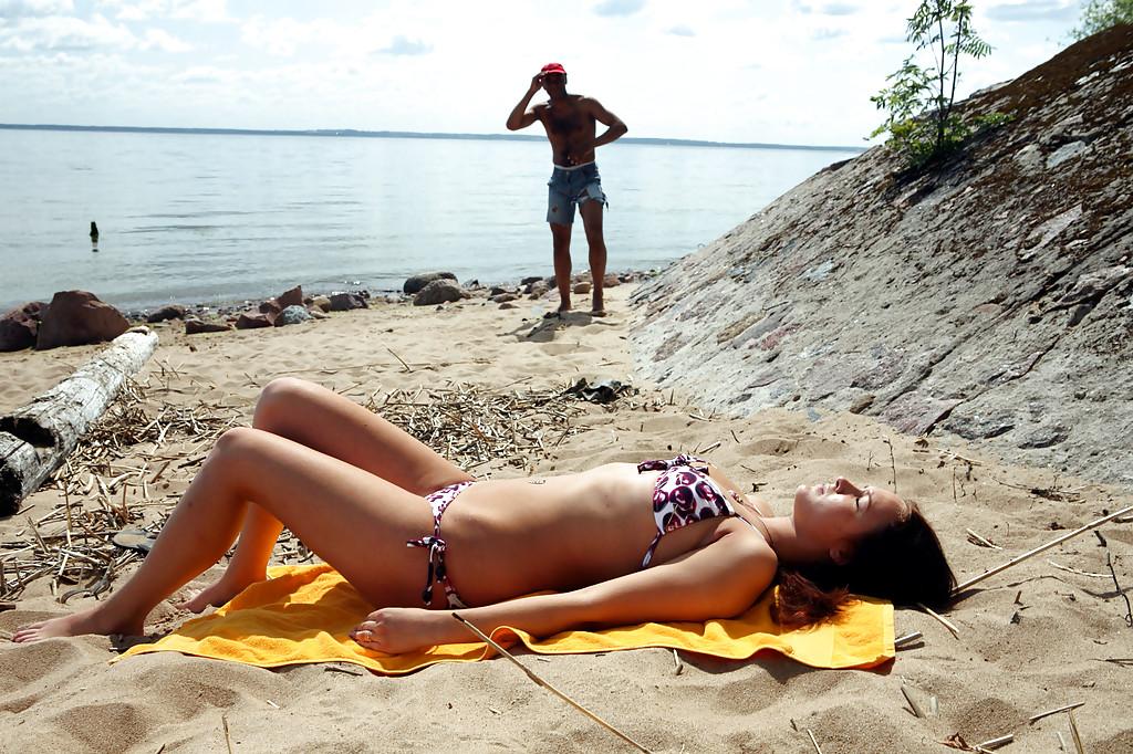 16P Slutty teen brunette with big tits gets shagged by a black guy outdoor