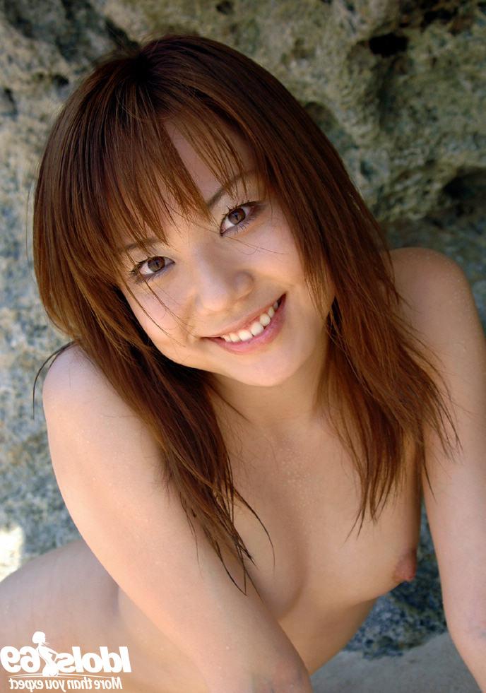 16P Cute asian teen babe Chikaho Ito stripping off her clothes outdoor