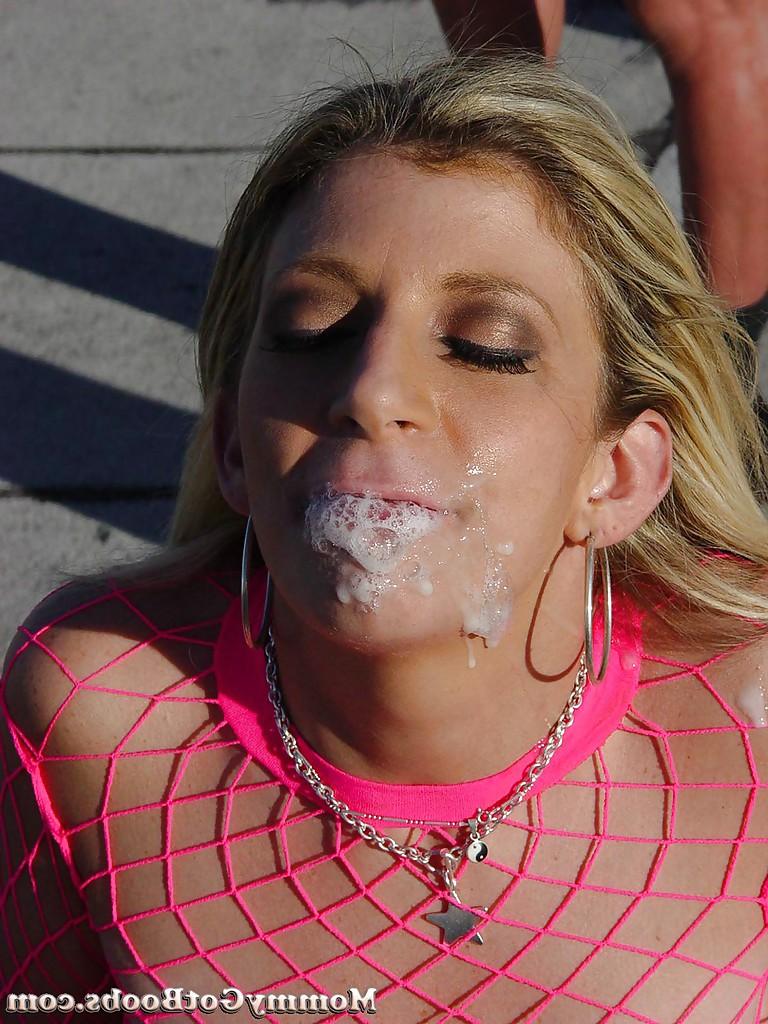 16P MILF babe Sara Jay sucking three huge cocks in public outdoor