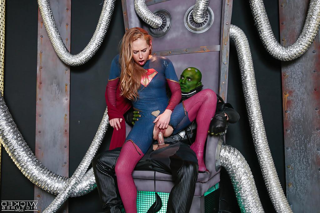16P Pornstar Carter Cruise getting fucked by alien in crotchless cosplay outfit