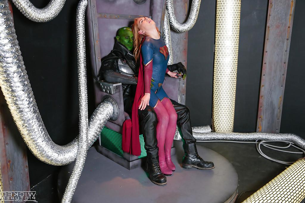 16P Pornstar Carter Cruise getting fucked by alien in crotchless cosplay outfit