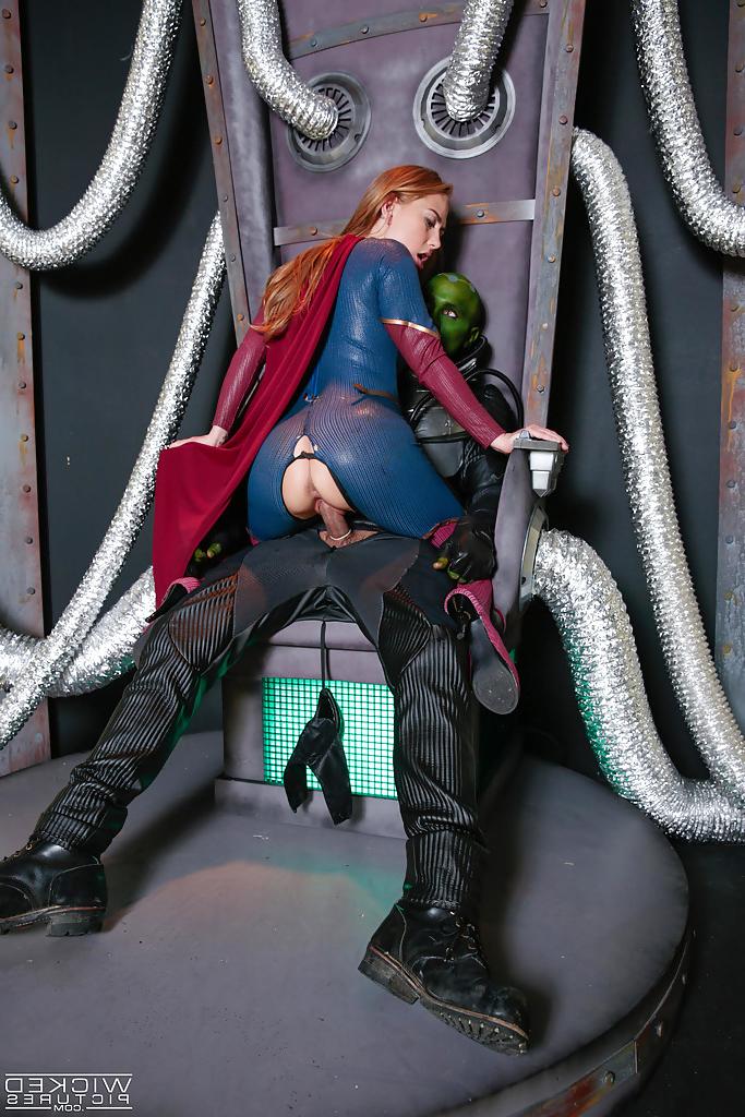 16P Pornstar Carter Cruise getting fucked by alien in crotchless cosplay outfit