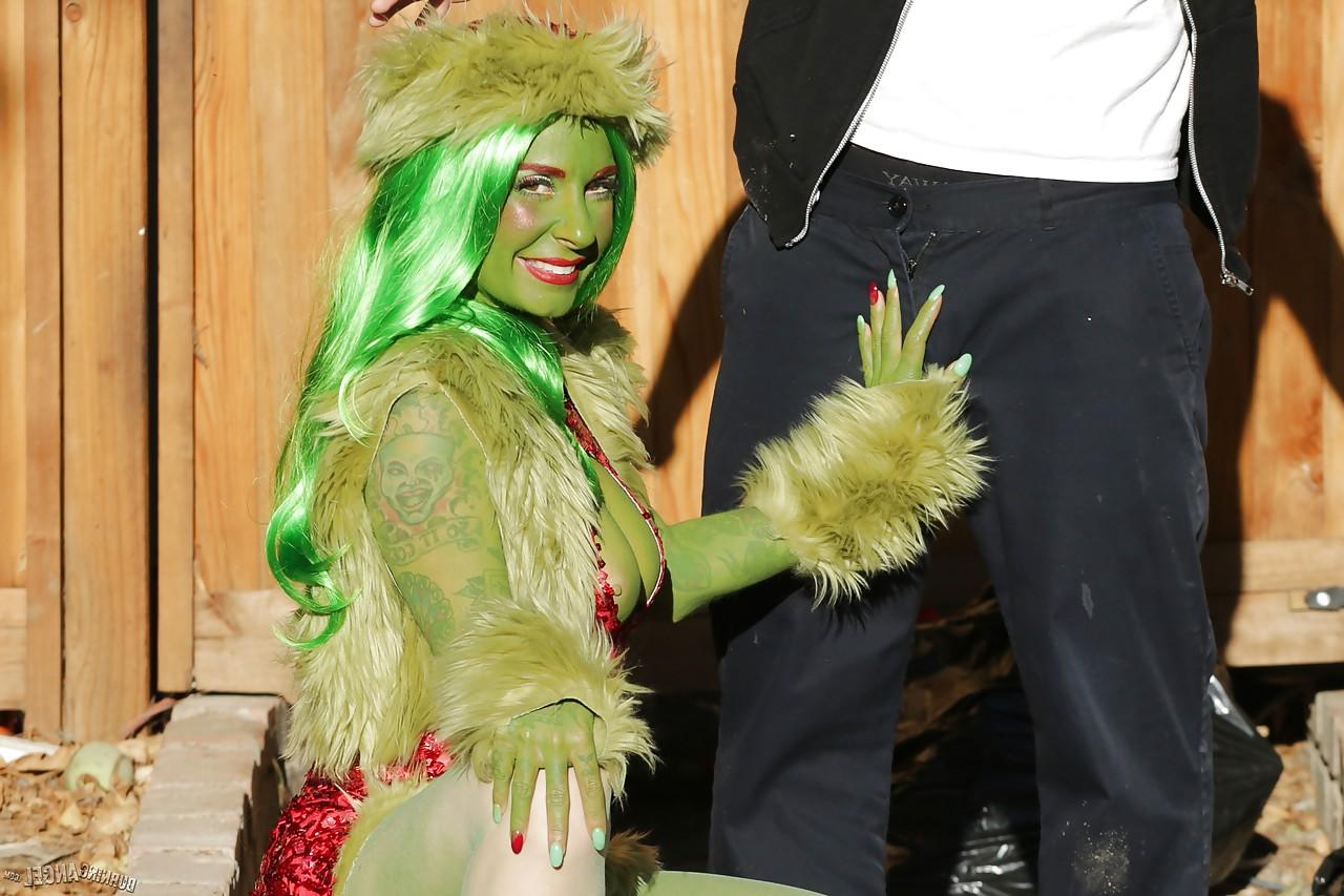 15P Tattooes cosplay girl Joanna Angel ass fucking and deepthroating outdoors