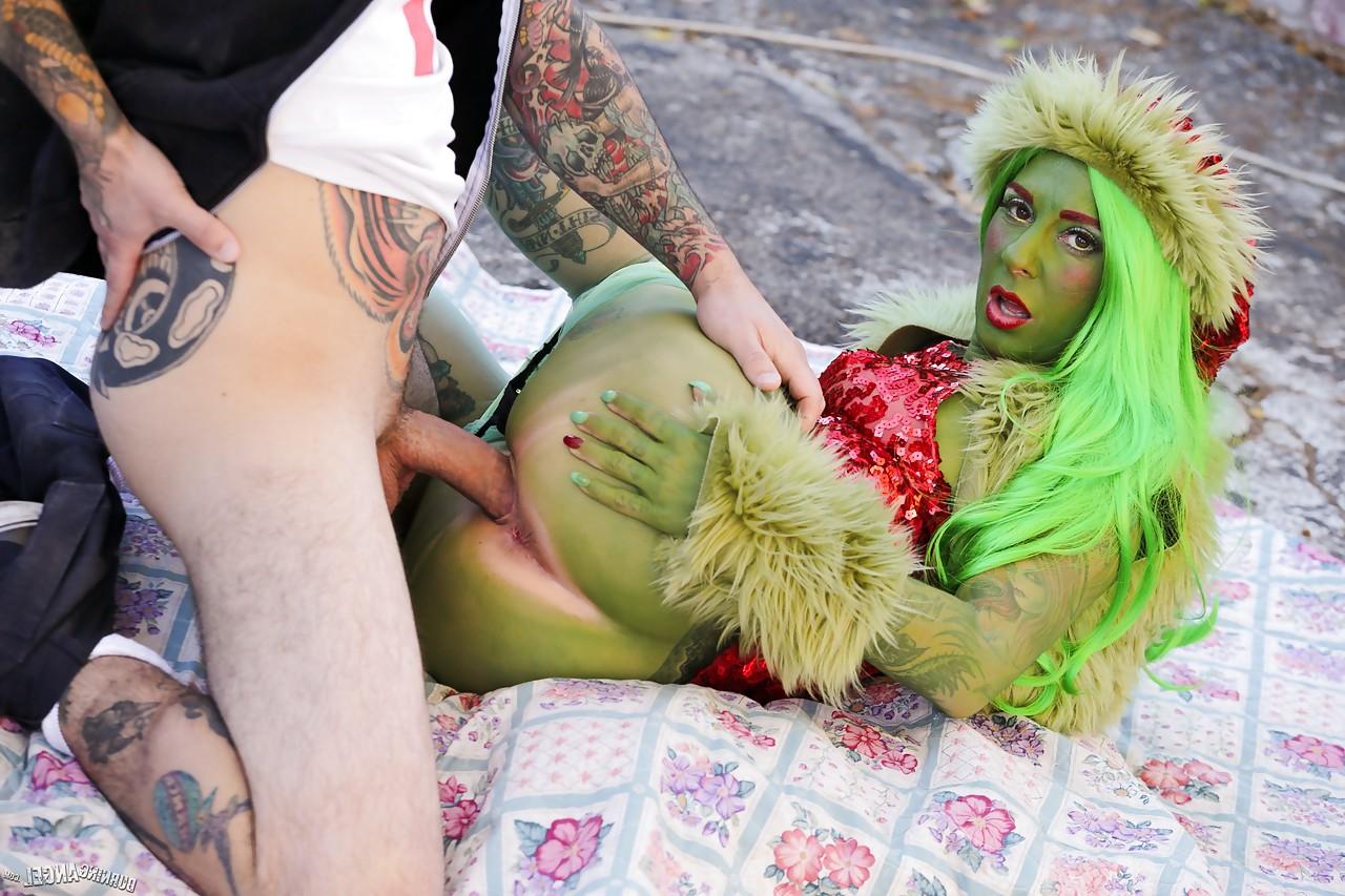 15P Tattooes cosplay girl Joanna Angel ass fucking and deepthroating outdoors