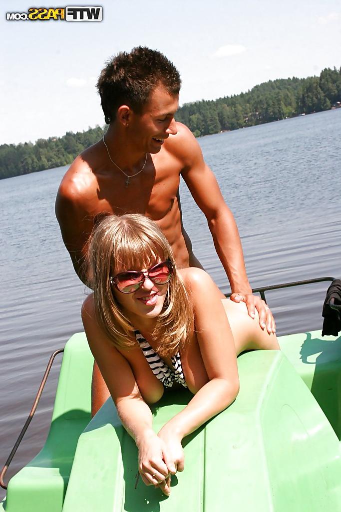 16P Lecherous amateur in sunglasses has a foursome groupsex outdoor