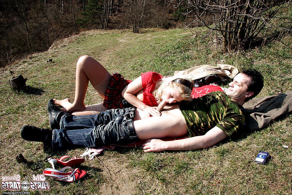 16P Sexy MILF with big melons Sandra R gets nailed hardcore outdoor