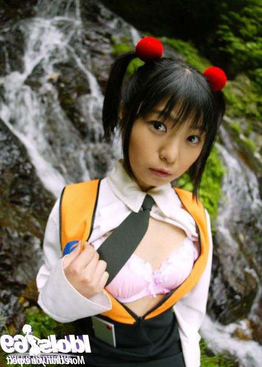 16P Smiley asian coed revealing her tiny titties and bushy cunt outdoor