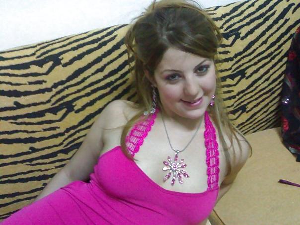 15P Arab ladies from here and there 