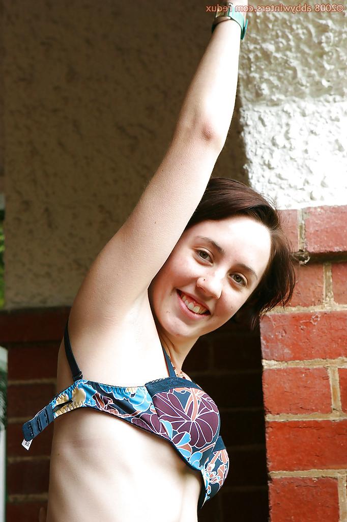 16P Amateur chick Katy gets naked outdoors and fingers her clitoris