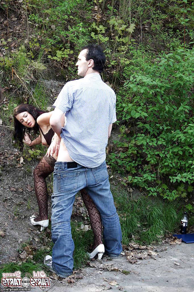 16P Seductive brunette babe in stockings Sandra S gets pounded outdoor