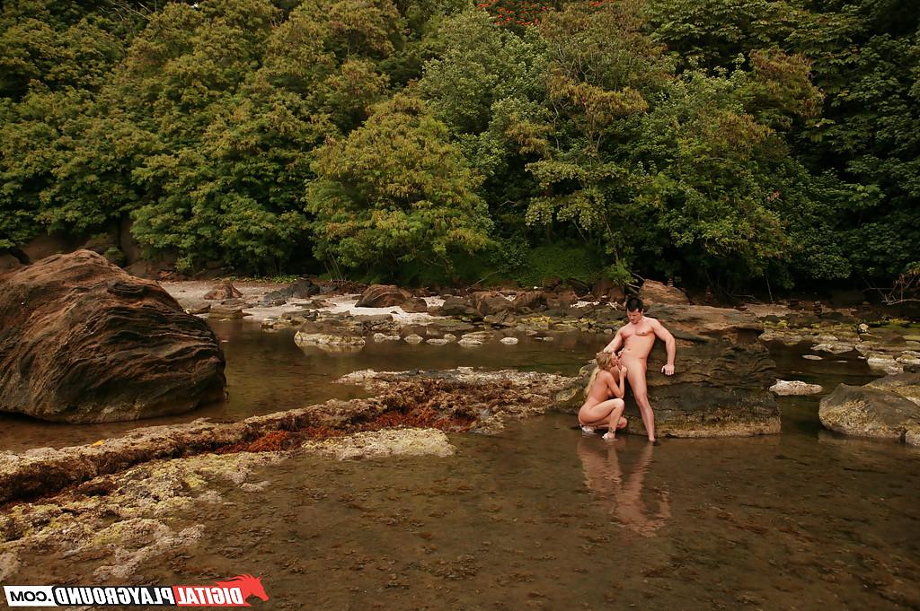 16P Milf Devon is having a nice outdoor fucking with muscular friend