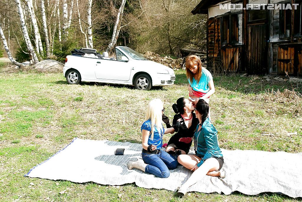 16P European fetish ladies enjoy wet lesbian foursome outdoor