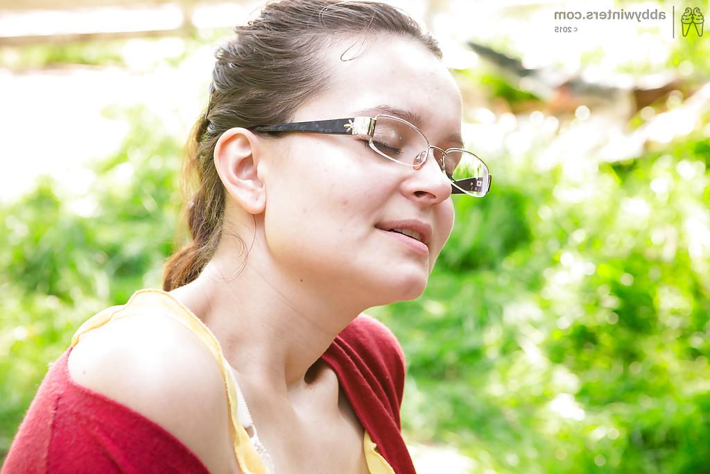 16P Horny MILFS in glasses tongue kissing and eating lesbian pussy outdoors