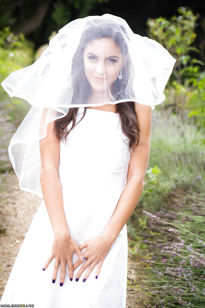 16P Latina babe Carolina Abril caught in candid outdoors wedding dress photos