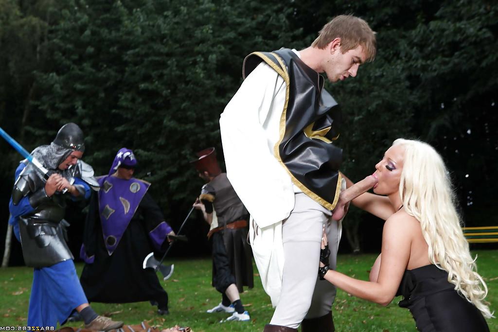 16P Lustful bombshell Dolly Partem gets fucked and facialized outdoor