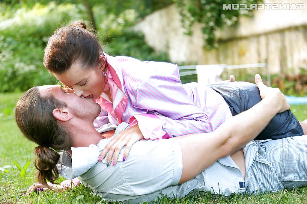 16P European vixen Cindy Dollar has a passionate fully clothed sex outdoor