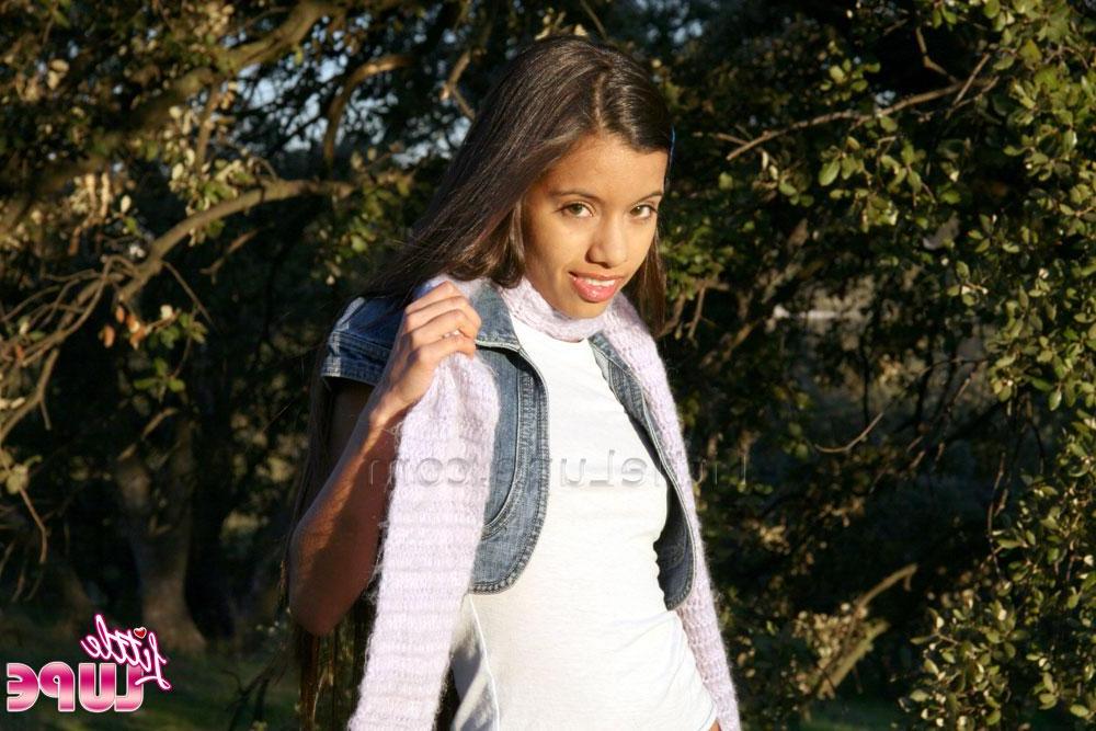 12P Hot latina teen Little Lupe strips in her boots outside