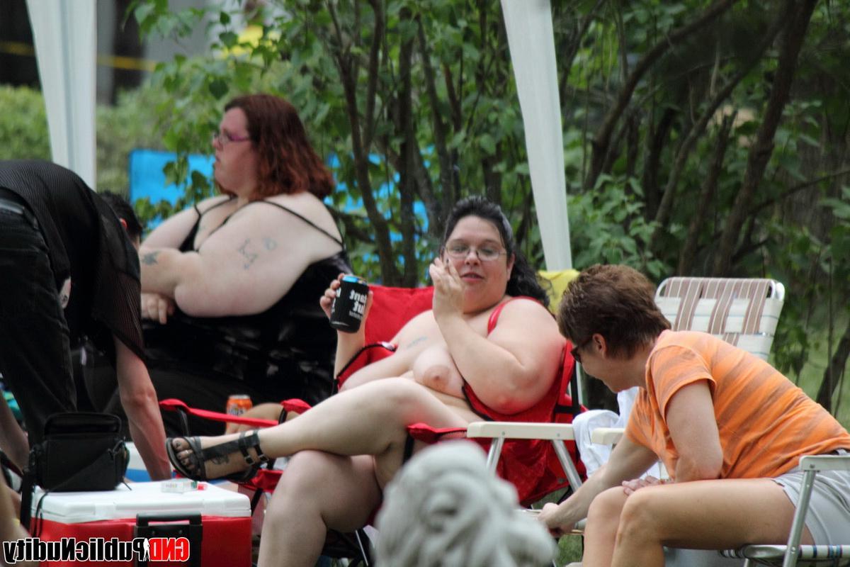 12P Lots of random people getting naked at this outdoor public nudity party
