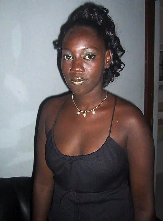 25P African girl