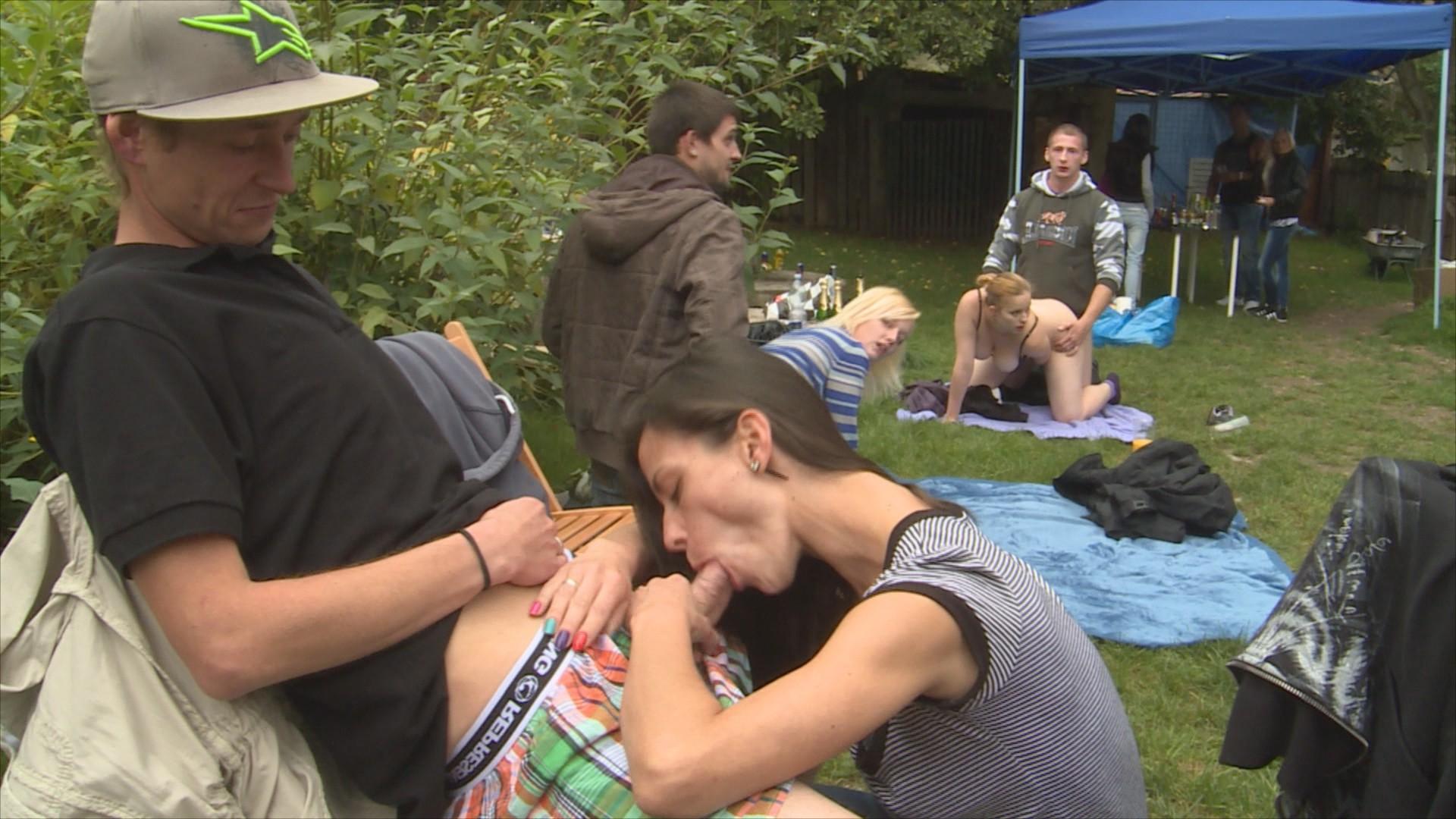 7P Hardcore outdoor group sex