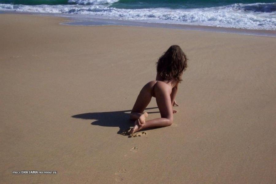 12P Girlfriend teasing her lover while posing naked outdoors