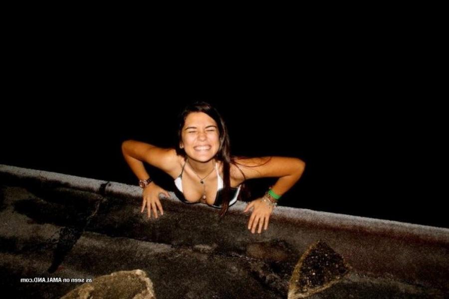 12P Selection of sexy bikini honeys posing outdoors