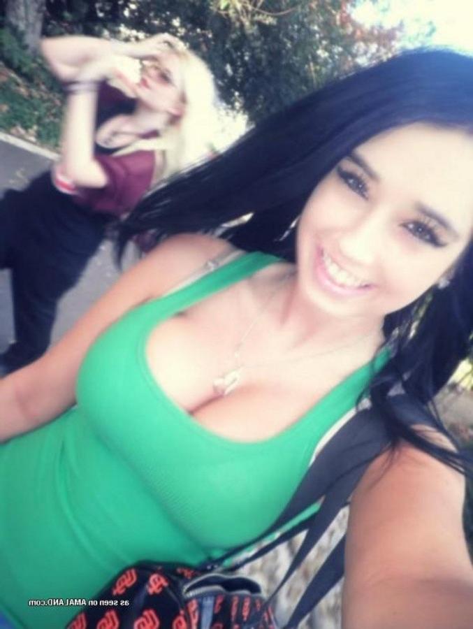 12P Collection of two gorgeous babes posing sexy outdoors