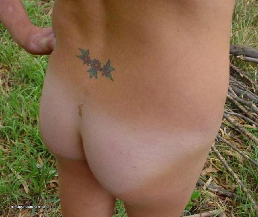 12P Collection of an inked chick selfshooting naked outdoors