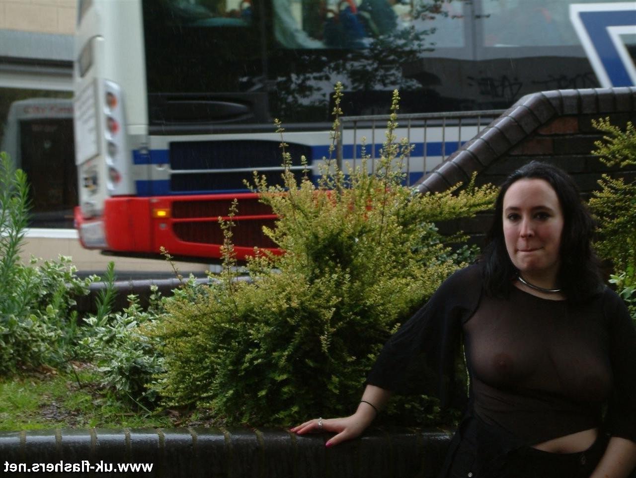 14P Fat amateur flashers outdoors of bbw Nimue Allen
