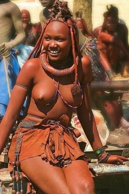 20P babes from african tribes posing nude