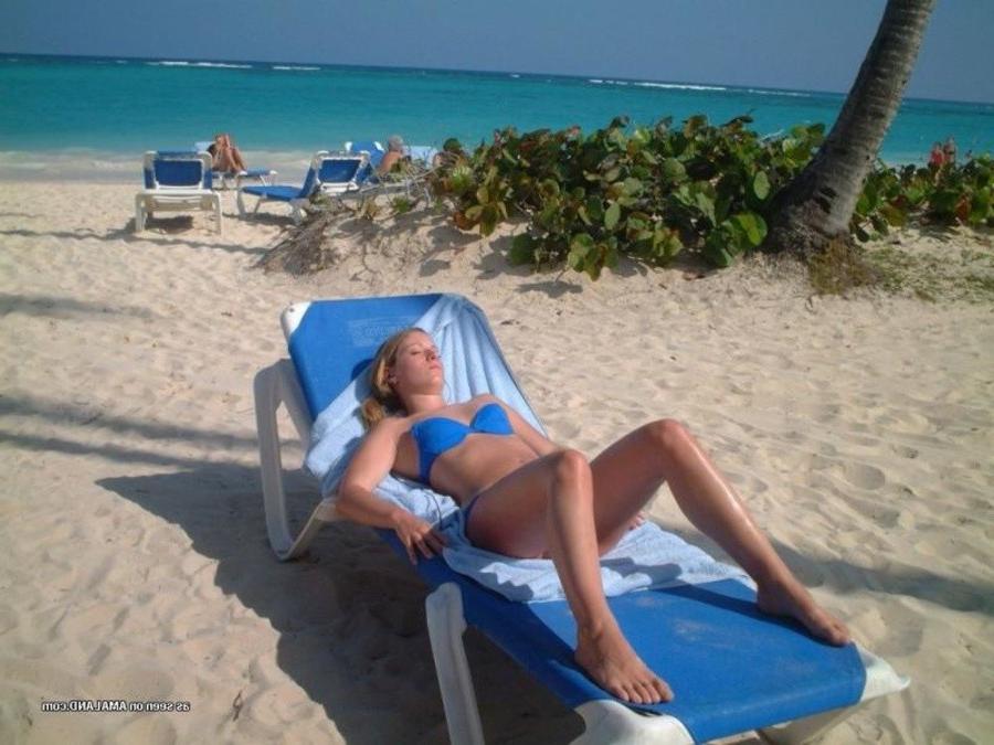 12P Amateur sexy babes posing for their pals outdoors