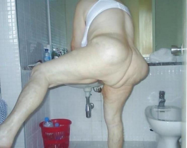 25P Aged cunts but still horny