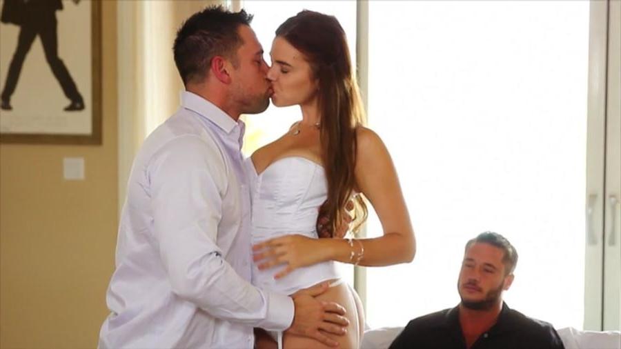 15P Euro bitch Marina Visconti takes cocks in all holes