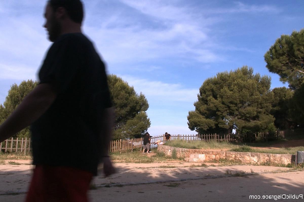 24P Amateur teen gets tied up and fucked outdoor by group of guys