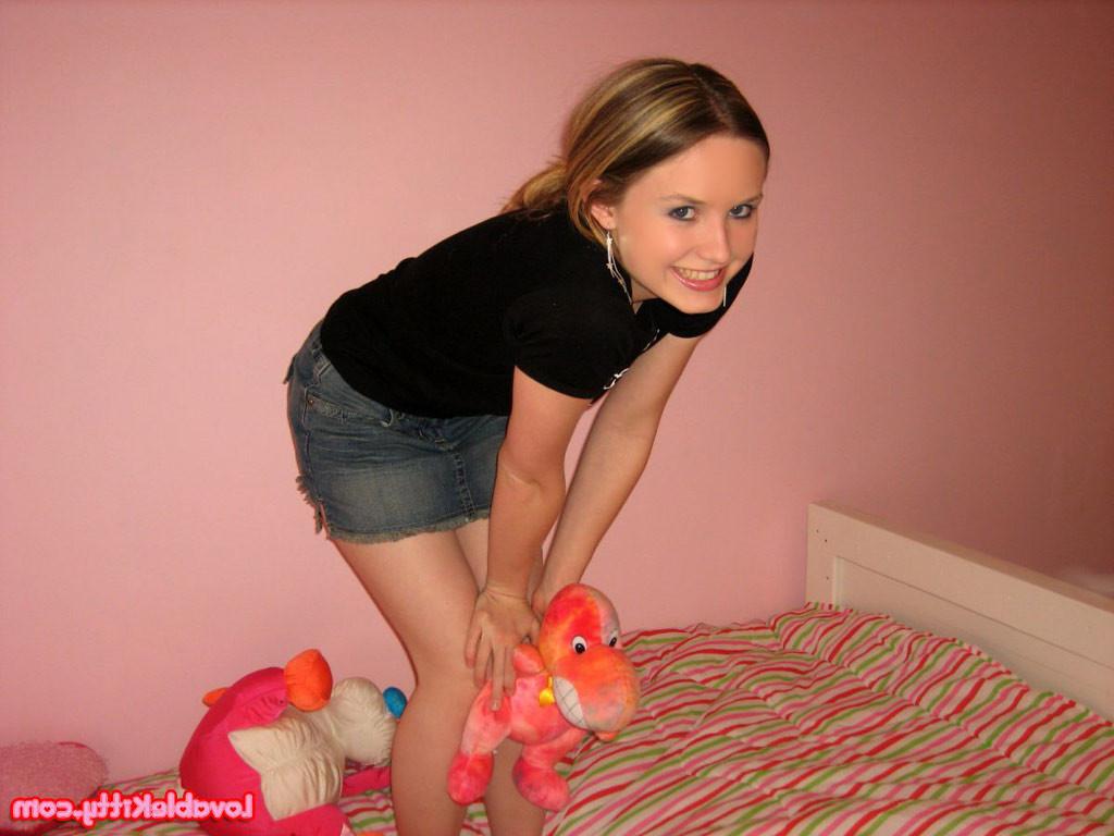 15P Lovable Kitty in Me so horny panties