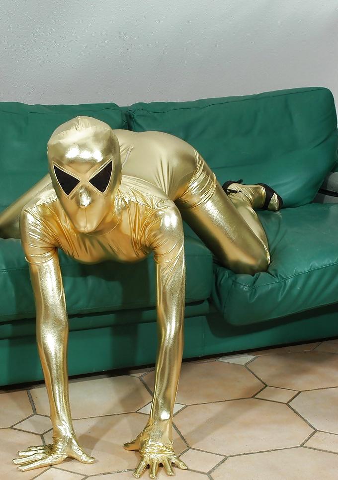8P Golden alien zentai 